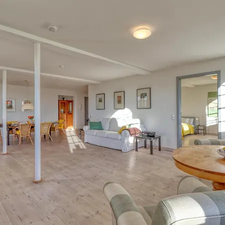2 Bedroom Amazing In Appartamento Westerholz